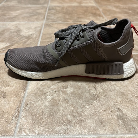 Adidas NMD R1 - Picture 6 of 9